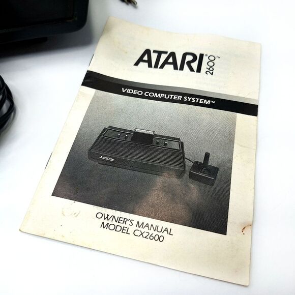 VTG Vintage 1980s Atari 2600 Video Computer System Console w/ Joystick & Manual - Picture 10 of 11